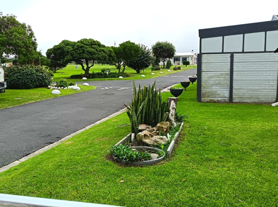 2 Bedroom Property for Sale in Pearly Beach Western Cape
